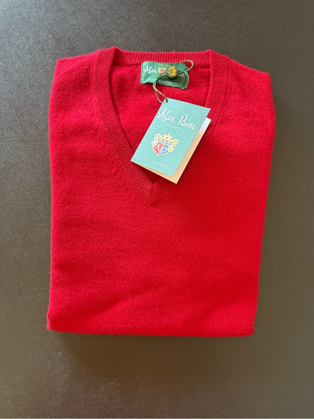 NWT Alan Paine ruby red cashmere sweater